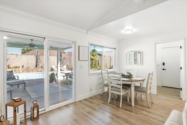 1902 Larkin Dr, Roseville, CA 95661