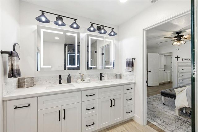 1902 Larkin Dr, Roseville, CA 95661