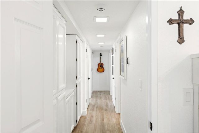 1902 Larkin Dr, Roseville, CA 95661