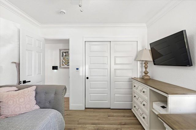 1902 Larkin Dr, Roseville, CA 95661