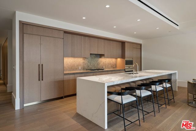 8420 W Sunset Boulevard 405, West Hollywood, CA 90069