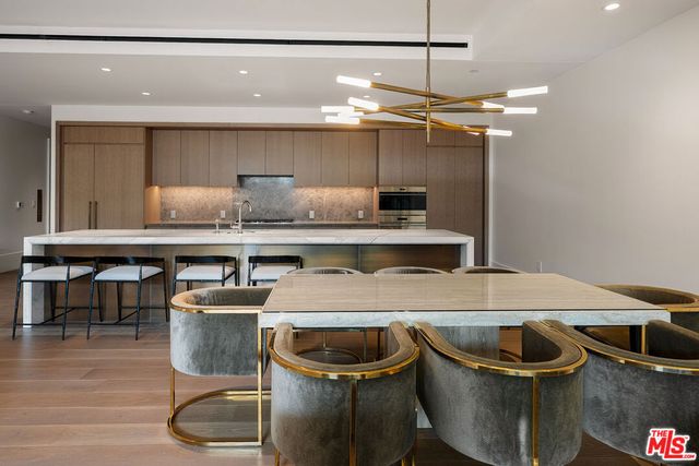 8420 W Sunset Boulevard 405, West Hollywood, CA 90069