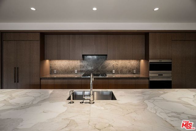 8420 W Sunset Boulevard 405, West Hollywood, CA 90069