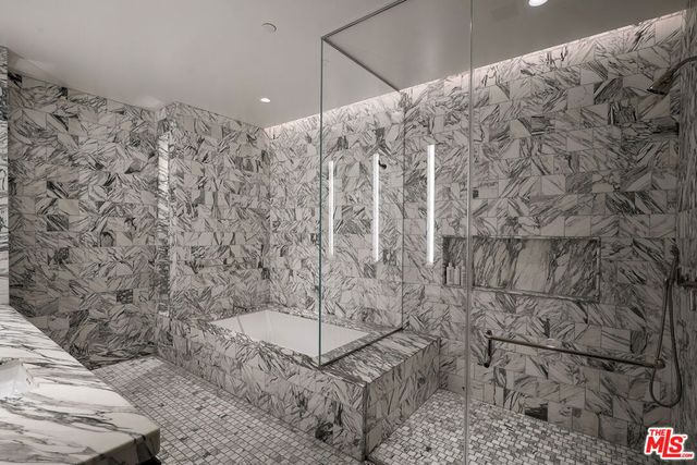8420 W Sunset Boulevard 405, West Hollywood, CA 90069