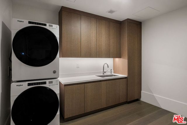 8420 W Sunset Boulevard 405, West Hollywood, CA 90069