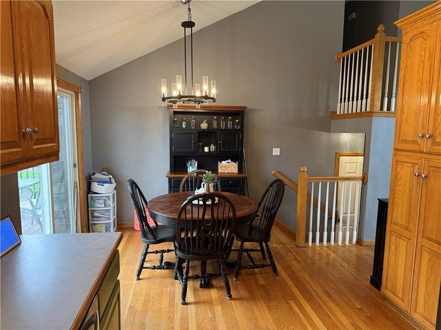 104 Spinnaker Drive, Smithville, MO 64089