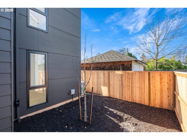 5484 Se Boise St, Portland, OR 97206