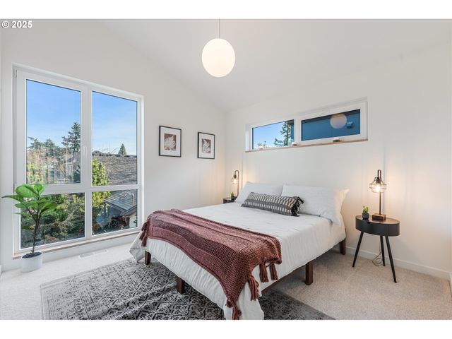 5484 Se Boise St, Portland, OR 97206