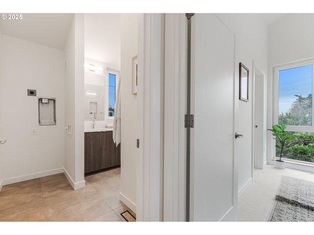 5484 Se Boise St, Portland, OR 97206