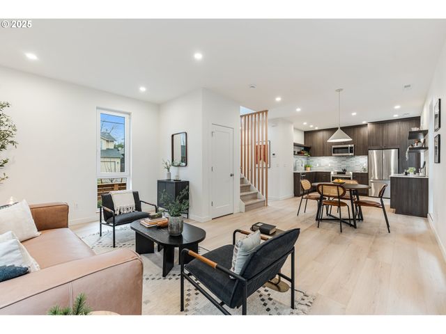 5484 Se Boise St, Portland, OR 97206