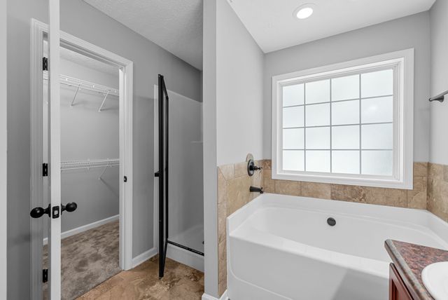 1873 Jackie Lorraine Dr, Clarksville, TN 37042