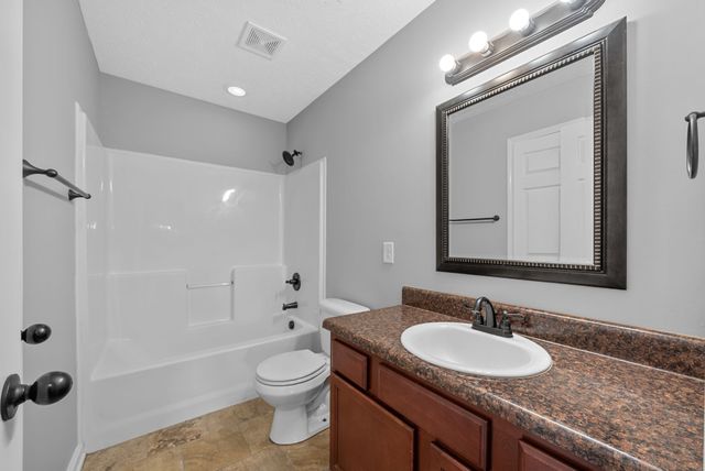 1873 Jackie Lorraine Dr, Clarksville, TN 37042