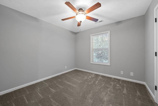 1873 Jackie Lorraine Dr, Clarksville, TN 37042