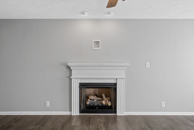 1873 Jackie Lorraine Dr, Clarksville, TN 37042