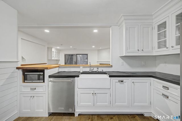 123 Old Belden Hill Road APT 19, Norwalk, CT 06850