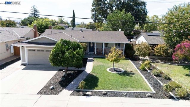 961 Essex St, Livermore, CA 94550