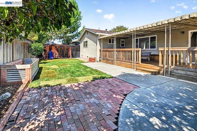 961 Essex St, Livermore, CA 94550