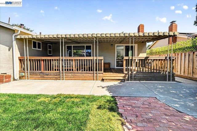 961 Essex St, Livermore, CA 94550