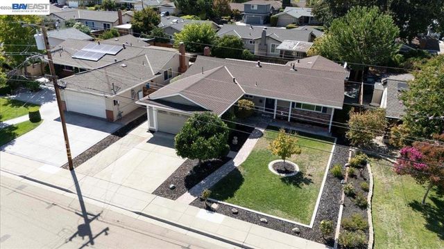 961 Essex St, Livermore, CA 94550