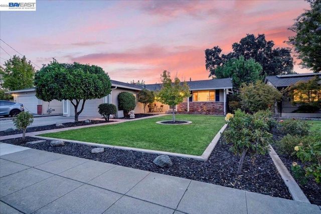961 Essex St, Livermore, CA 94550