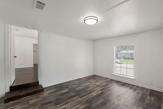 665 Freeman Drive, Garland, TX 75040