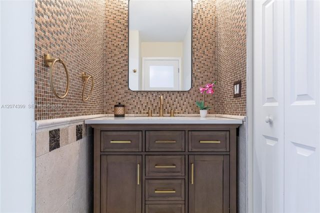 2101 S Ocean Drive 2804, Hollywood, FL 33019