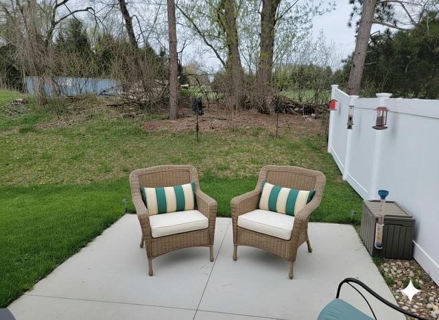 2125 ABBEY ROAD, New London, WI 54961