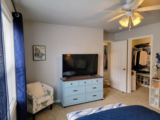 2125 ABBEY ROAD, New London, WI 54961