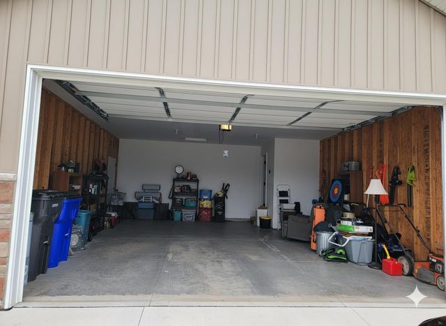 2125 ABBEY ROAD, New London, WI 54961