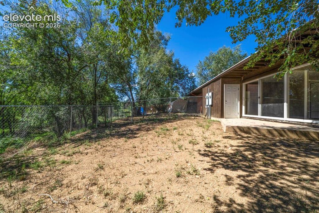 369 S Greensboro Street, Colorado Springs, CO 80906 — photo 5