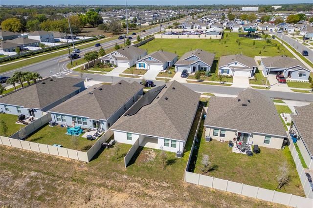 110 KAYAK AVENUE, Haines City, FL 33844