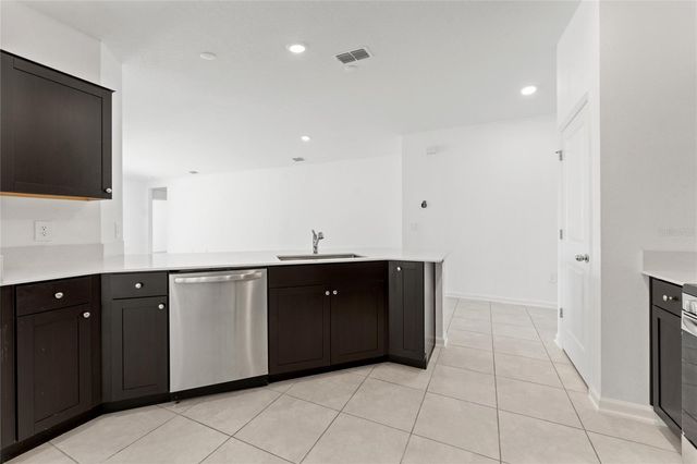 110 KAYAK AVENUE, Haines City, FL 33844