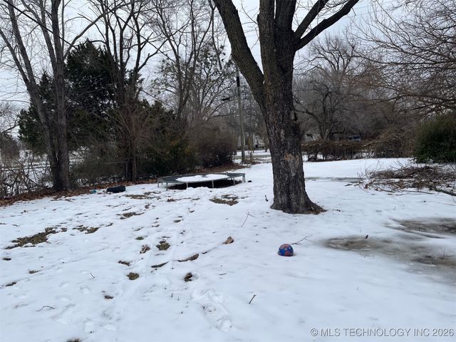 340 N Oak Street, Dewey, OK 74029