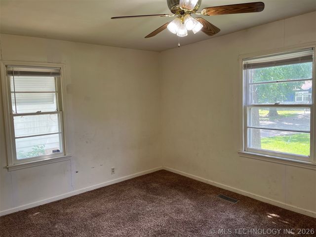 340 N Oak Street, Dewey, OK 74029