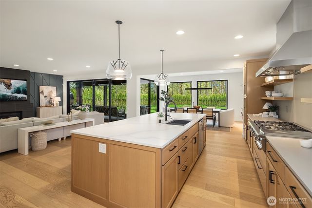 20300 166th Avenue NE, Woodinville, WA 98072