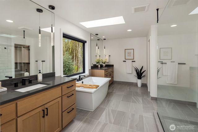 20300 166th Avenue NE, Woodinville, WA 98072