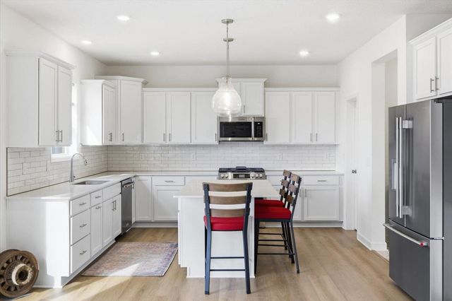 535 Rolling Hills Lane, Delano, MN 55328