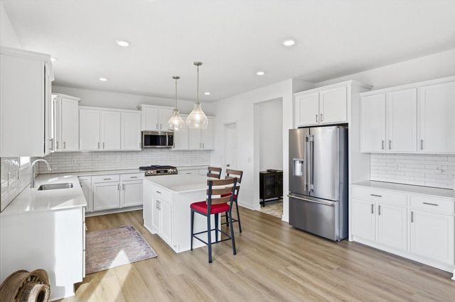 535 Rolling Hills Lane, Delano, MN 55328