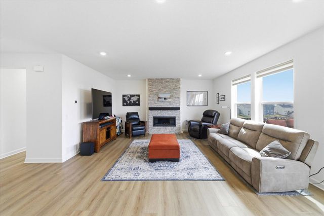 535 Rolling Hills Lane, Delano, MN 55328