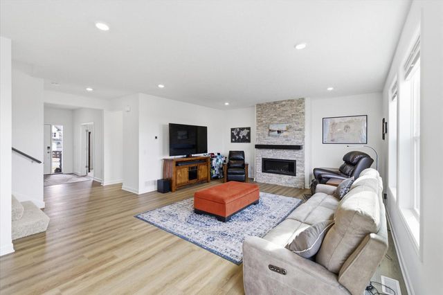 535 Rolling Hills Lane, Delano, MN 55328