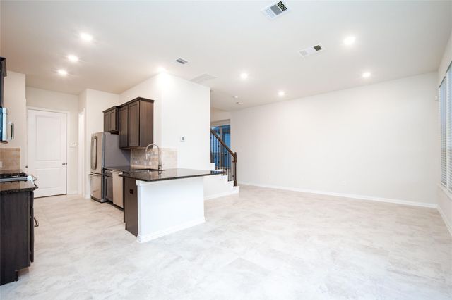 1634 Ryon Falls Drive, Richmond, TX 77469