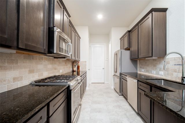 1634 Ryon Falls Drive, Richmond, TX 77469