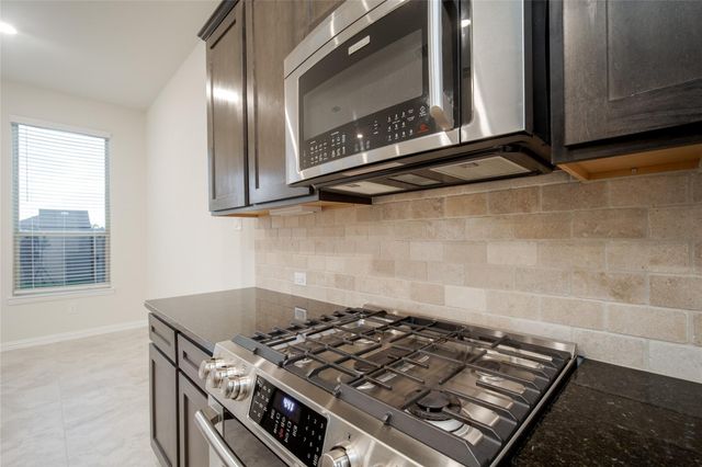 1634 Ryon Falls Drive, Richmond, TX 77469
