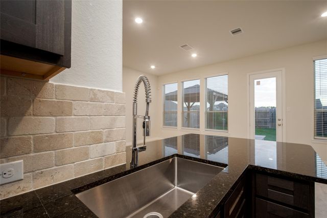 1634 Ryon Falls Drive, Richmond, TX 77469