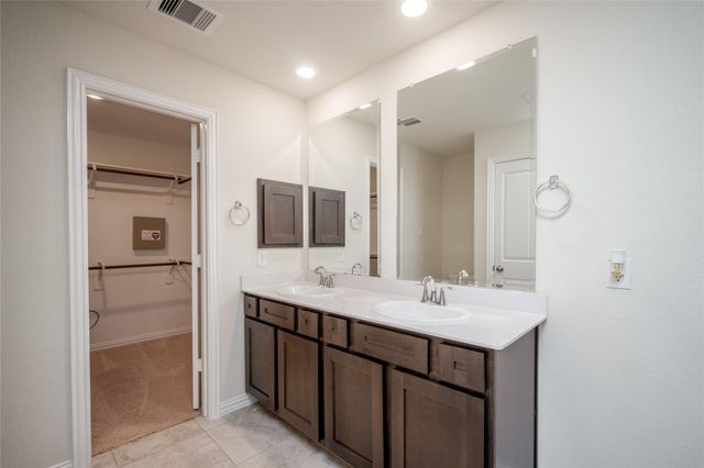 1634 Ryon Falls Drive, Richmond, TX 77469
