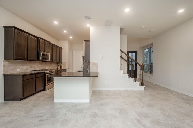 1634 Ryon Falls Drive, Richmond, TX 77469
