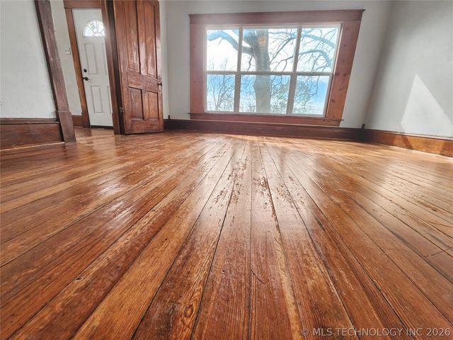 611 Goingsnake Street, Tahlequah, OK 74464