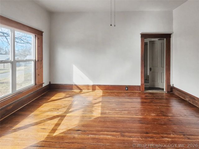 611 Goingsnake Street, Tahlequah, OK 74464