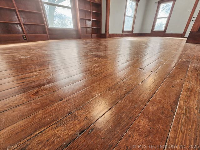 611 Goingsnake Street, Tahlequah, OK 74464