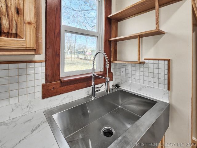 611 Goingsnake Street, Tahlequah, OK 74464